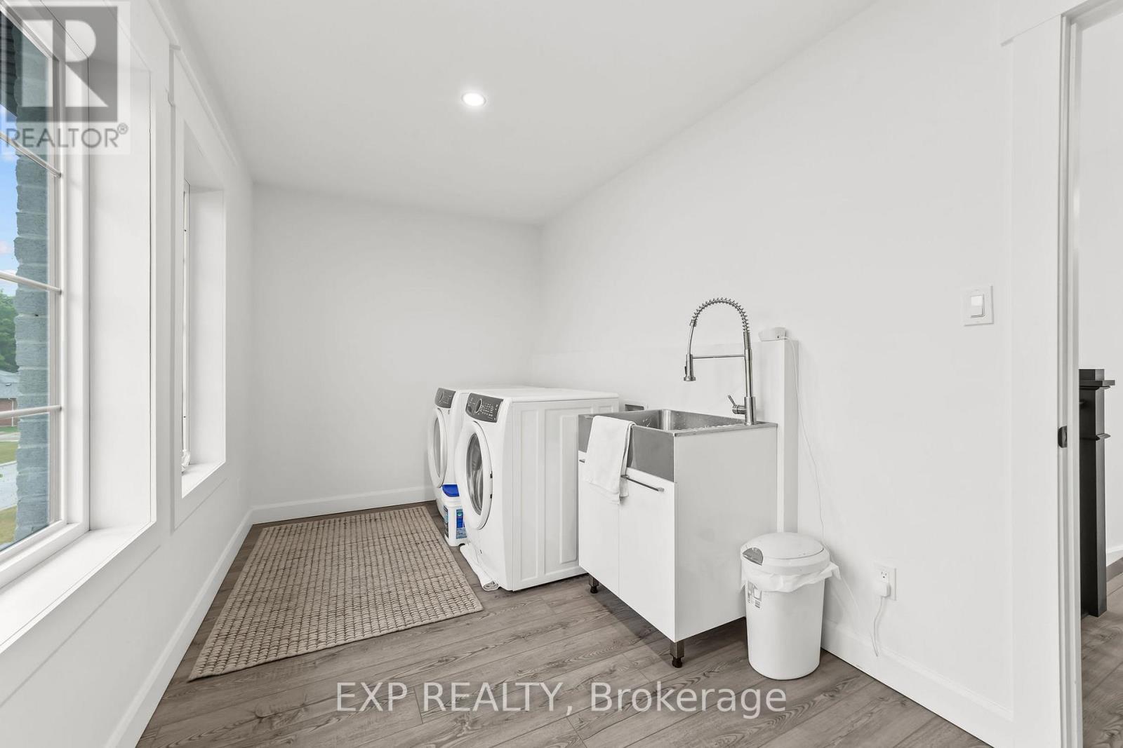 100 Field Street, Lambton Shores, Ontario  N0N 1J0 - Photo 27 - X12358195