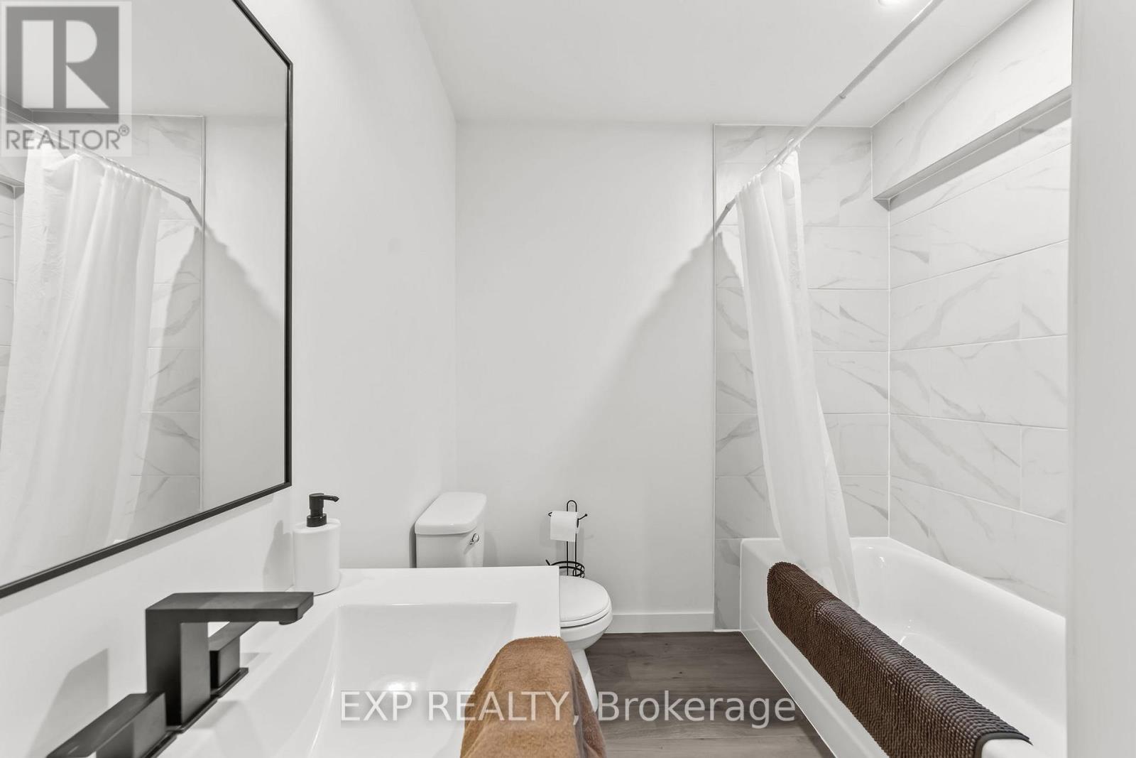 100 Field Street, Lambton Shores, Ontario  N0N 1J0 - Photo 32 - X12358195