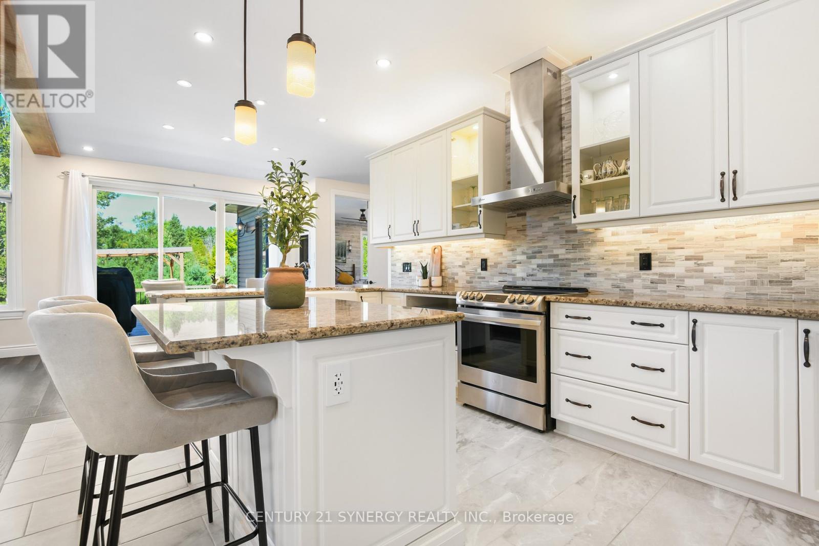 1071 Mill Ridge Road, Mcnab/braeside, Ontario  K7S 3G8 - Photo 14 - X12369744