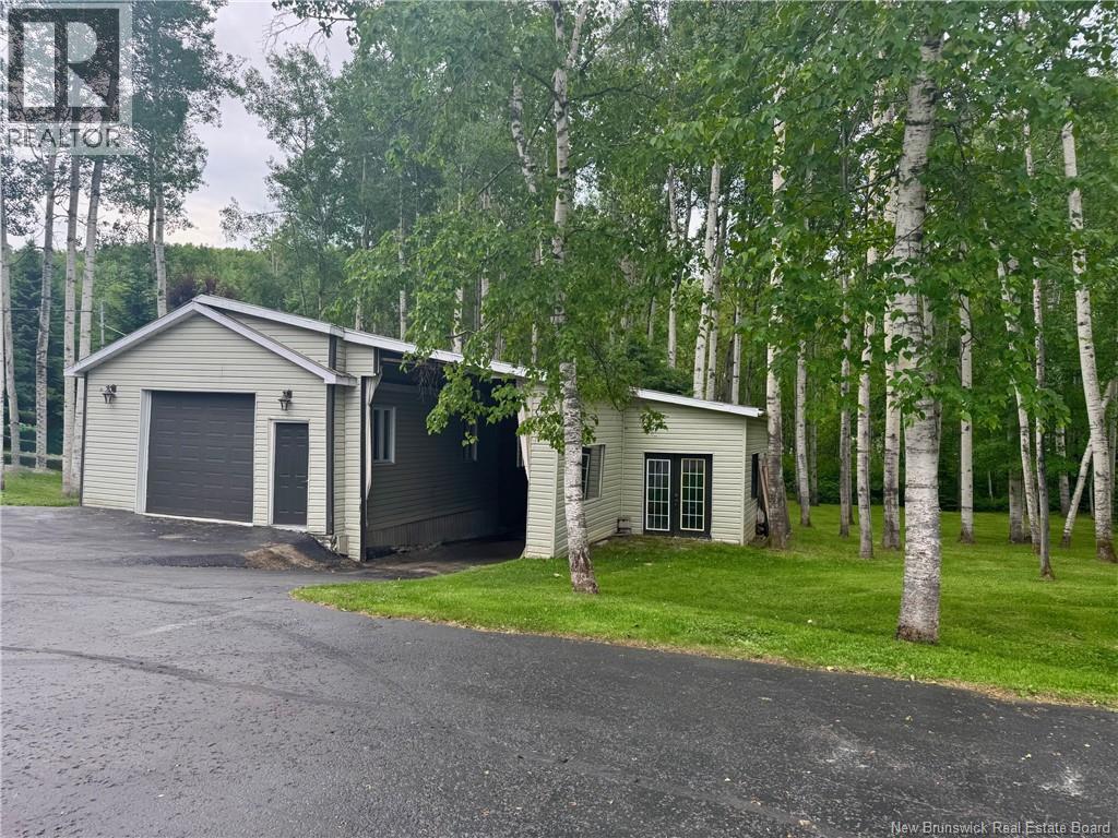 27 Thomas Lane East, Campbellton, New Brunswick  E3N 3T8 - Photo 38 - NB115440