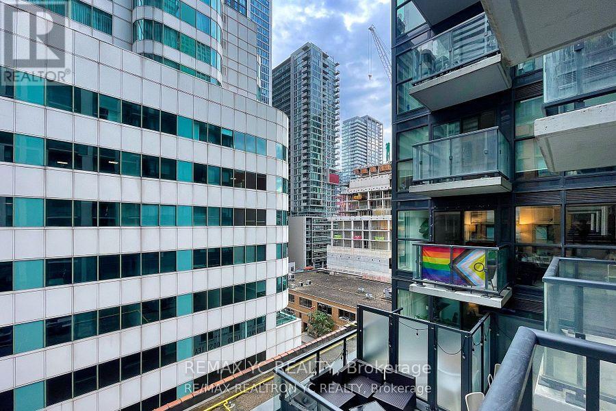 719 - 87 Peter Street, Toronto, Ontario  M5V 0P1 - Photo 18 - C12332880