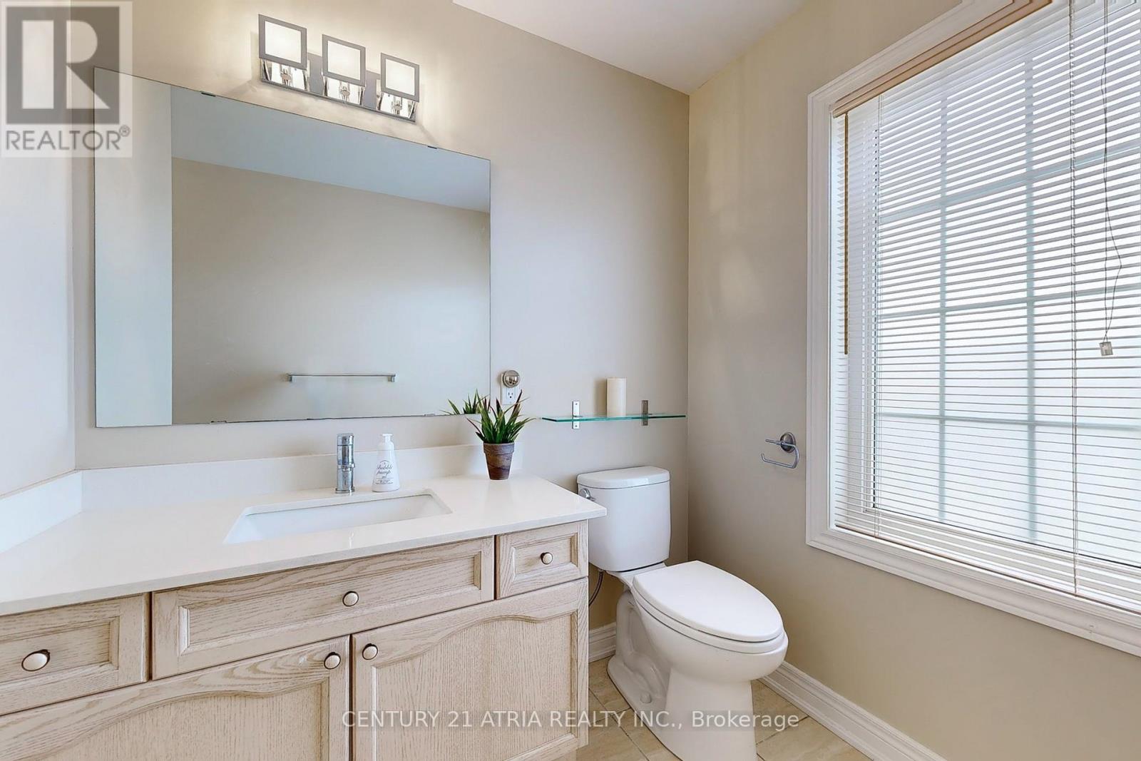 24 Gannett Drive, Richmond Hill, Ontario  L4E 0E9 - Photo 20 - N12367287