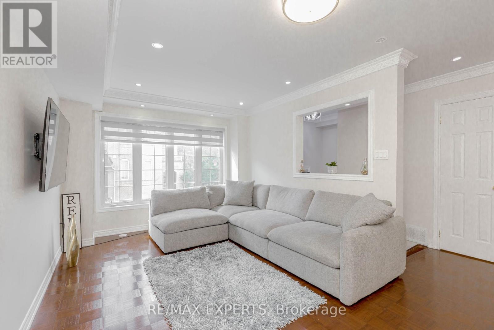 24 Ignatius Lane, Toronto, Ontario  M1E 0A3 - Photo 10 - E12369696