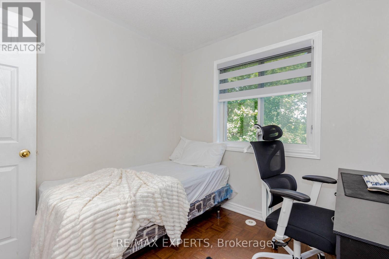 24 Ignatius Lane, Toronto, Ontario  M1E 0A3 - Photo 36 - E12369696
