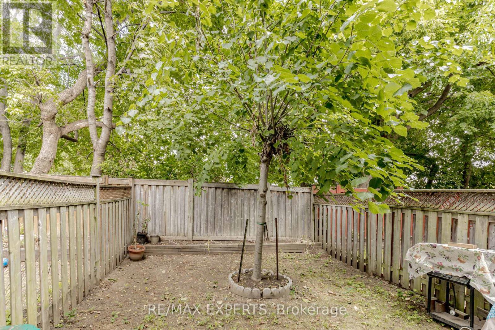 24 Ignatius Lane, Toronto, Ontario  M1E 0A3 - Photo 47 - E12369696