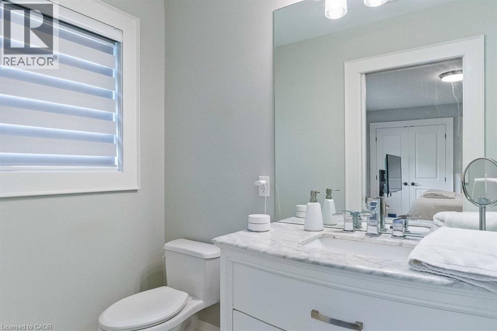 231 Southwood Court, Oakville, Ontario  L6L 5L9 - Photo 18 - 40764448