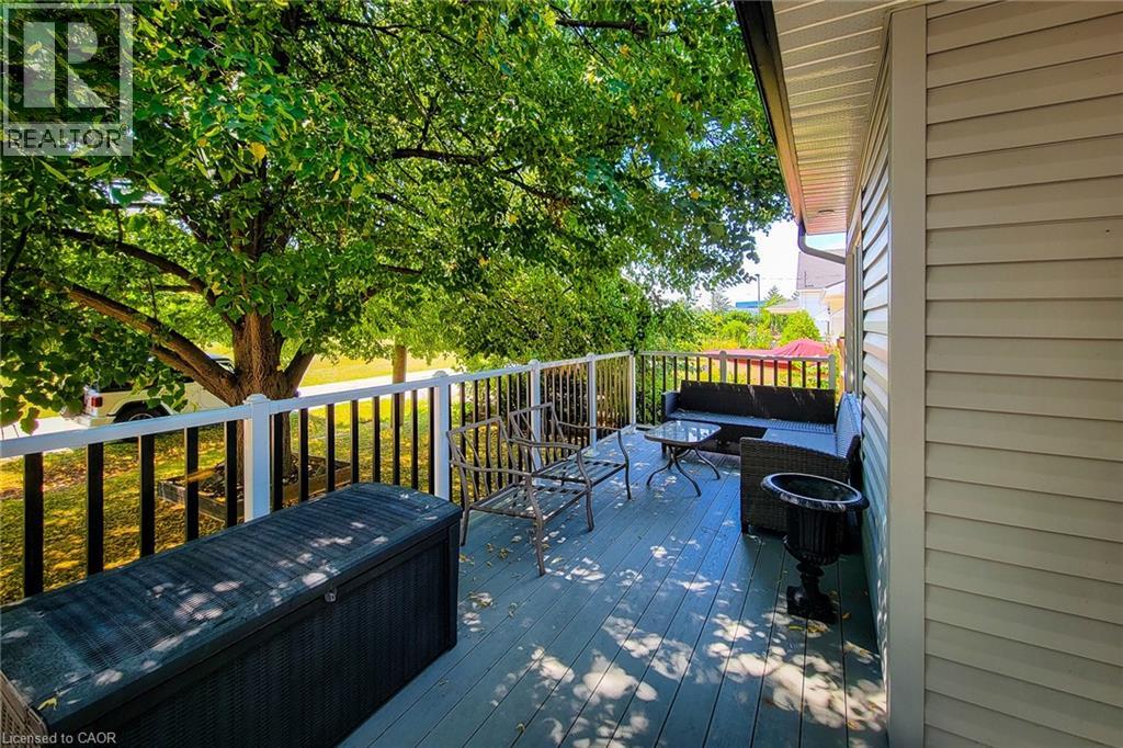 Property at 10 LINCOLN Avenue image 5
