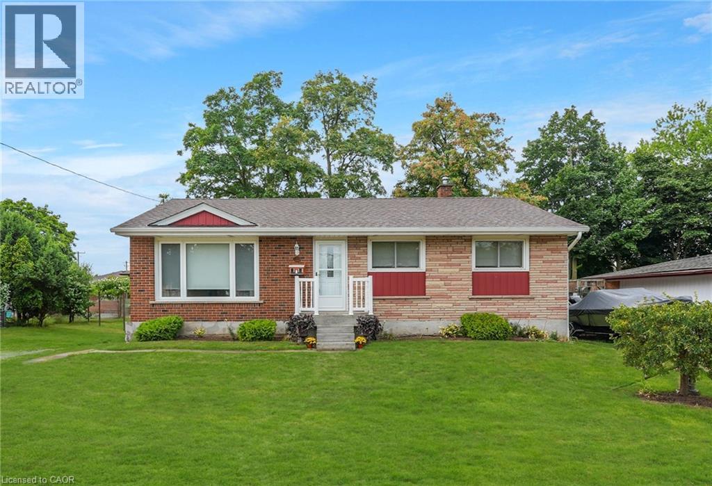 Property at 11 KELSON Avenue N image 1