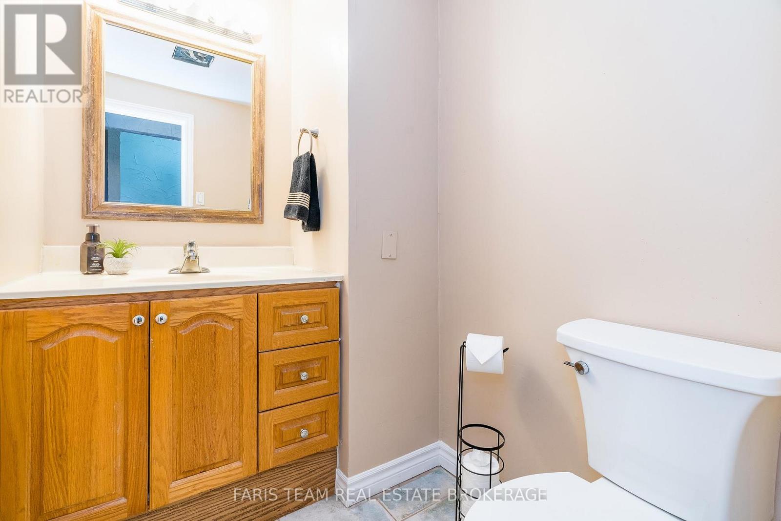 175 South Summit Farm Road, King (King City), Ontario  L7B 1J8 - Photo 24 - N12369706