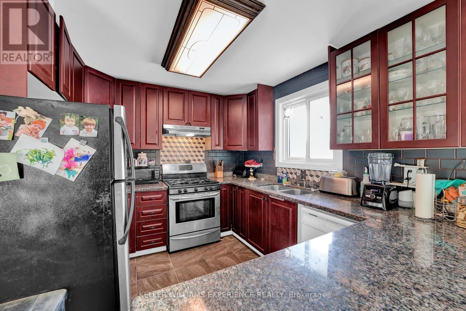 7925 10 County Road, Essa, Ontario  L0M 1B1 - Photo 10 - N12369736