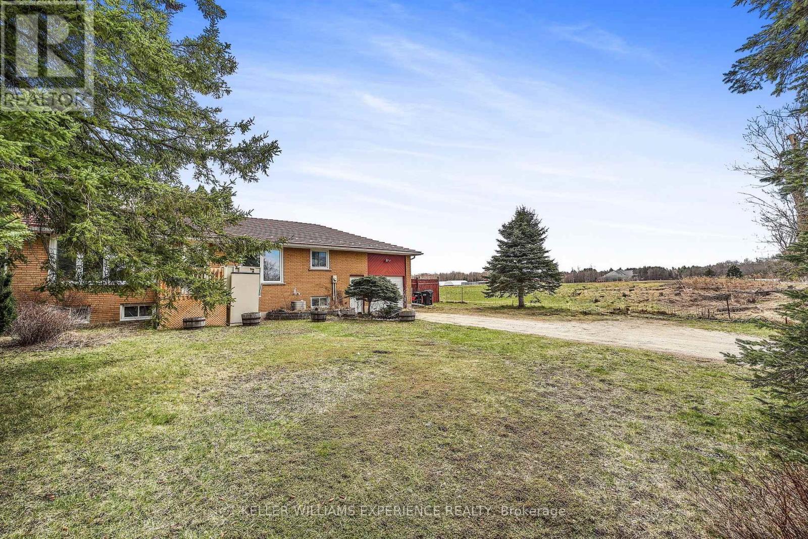 7925 10 County Road, Essa, Ontario  L0M 1B1 - Photo 3 - N12369736