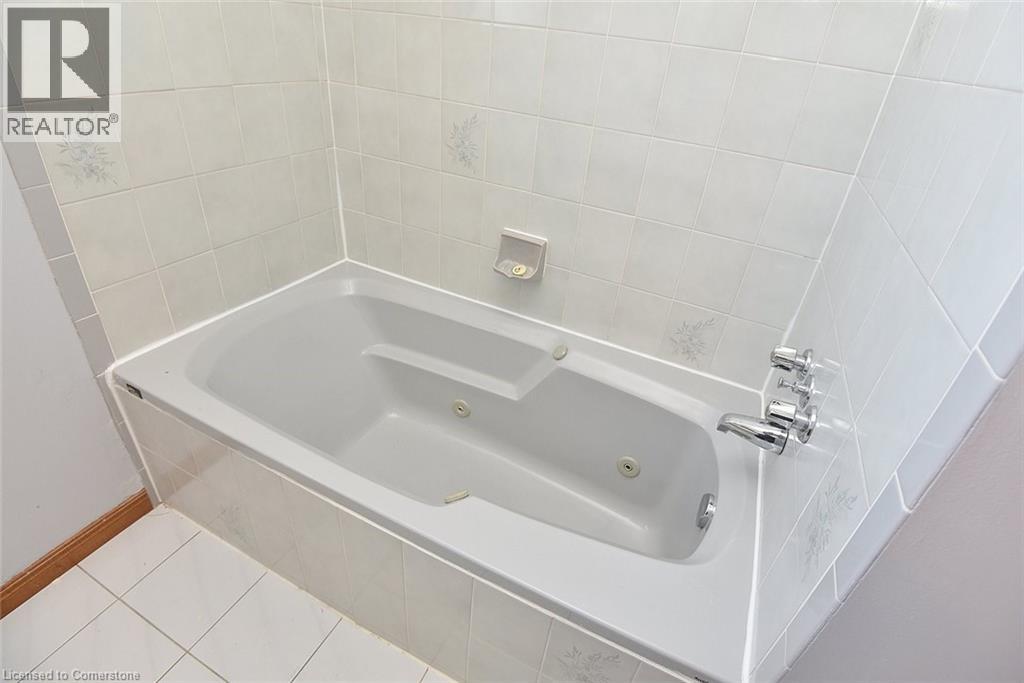 3 Lord Court, Hamilton, Ontario  L8E 4V8 - Photo 36 - 40760793