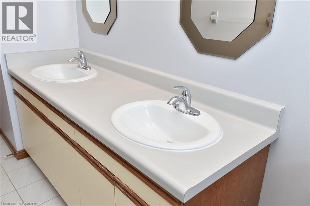 3 Lord Court, Hamilton, Ontario  L8E 4V8 - Photo 37 - 40760793