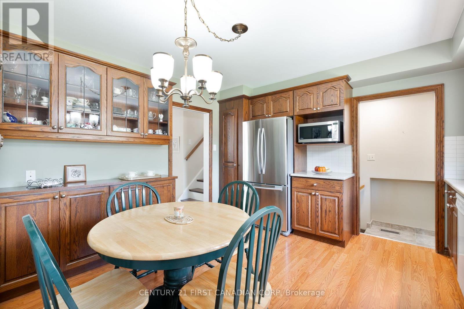 135 Downing Crescent, London South (South S), Ontario  N6C 3C7 - Photo 16 - X12369789