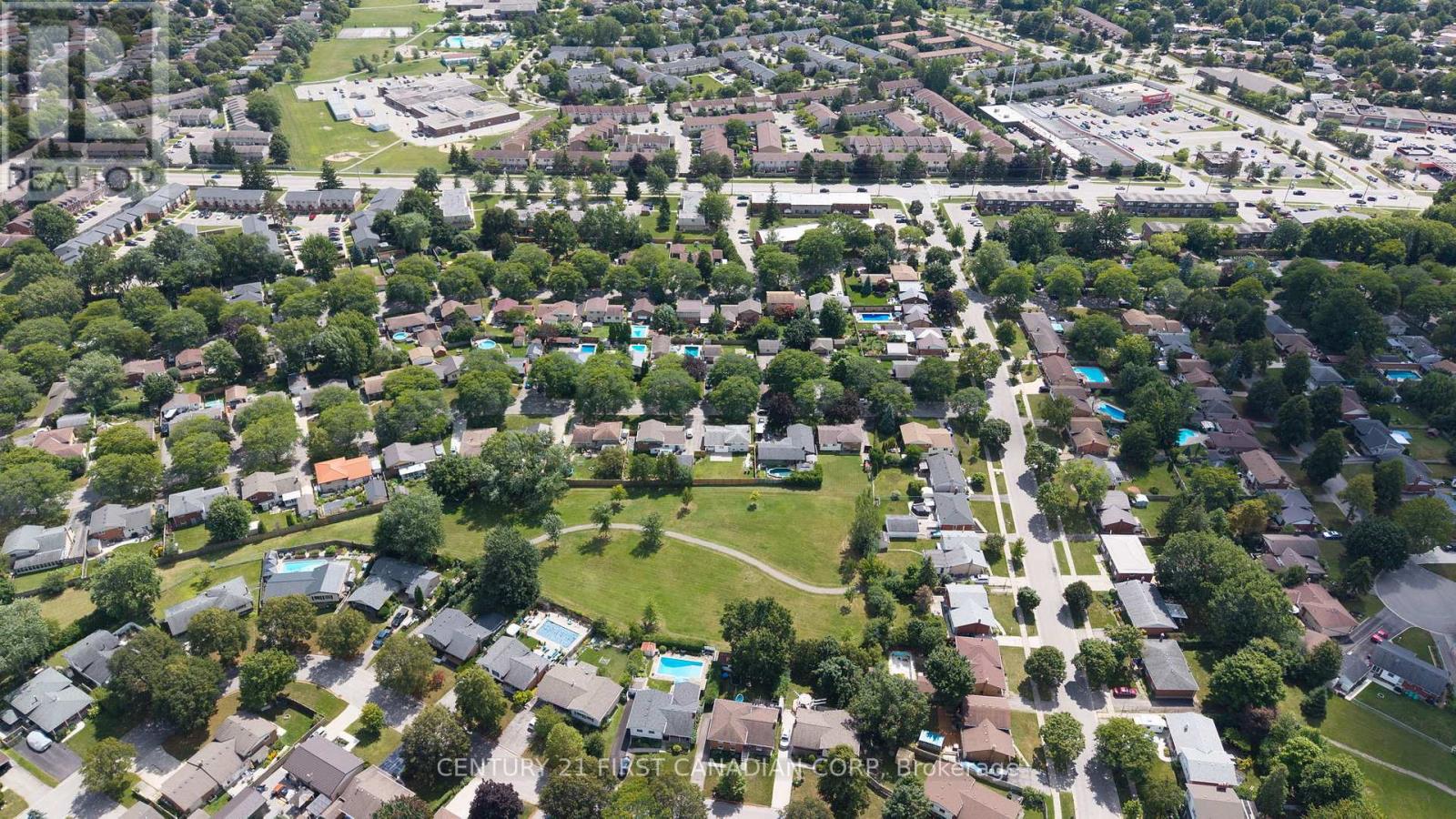 135 Downing Crescent, London South (South S), Ontario  N6C 3C7 - Photo 49 - X12369789