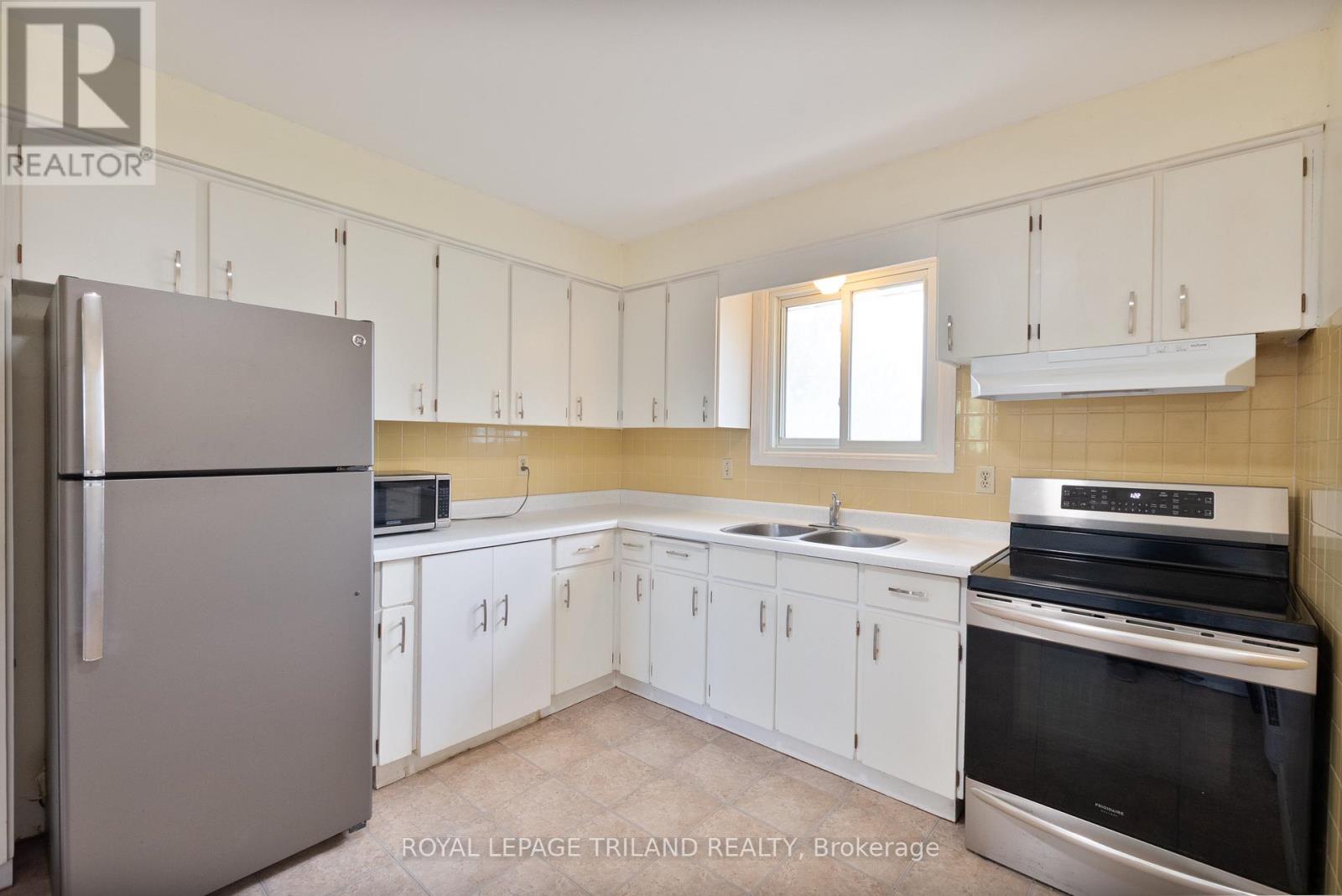 167 Vancouver Street, London East, Ontario  N5W 4R5 - Photo 12 - X12369827