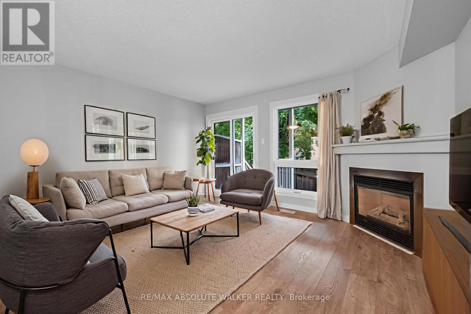 1673 Locksley Lane, Ottawa, Ontario  K1J 1B6 - Photo 13 - X12369767