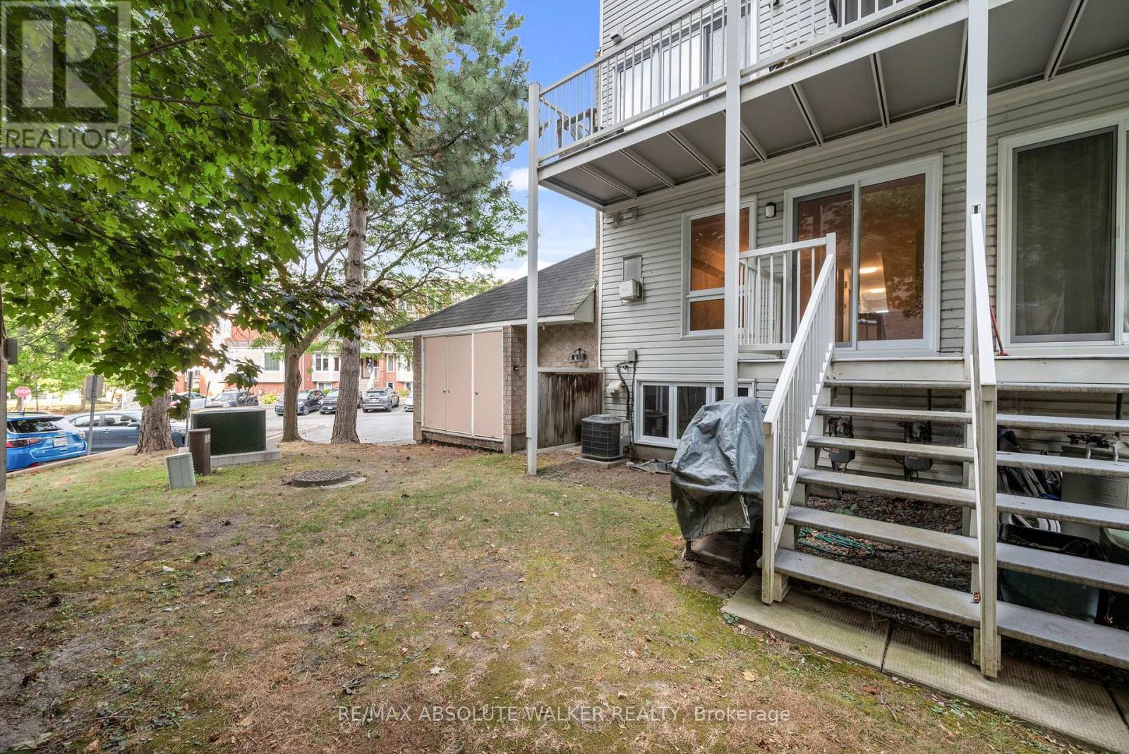 1673 Locksley Lane, Ottawa, Ontario  K1J 1B6 - Photo 27 - X12369767