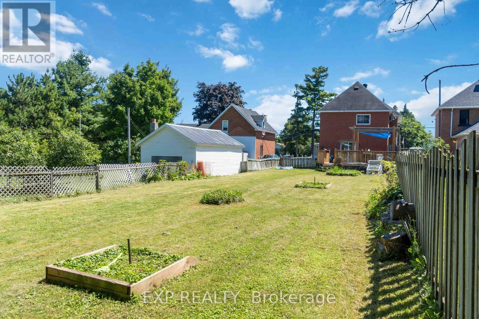 105 Division Street N, Mcnab/braeside, Ontario  K7S 3B9 - Photo 20 - X12369862