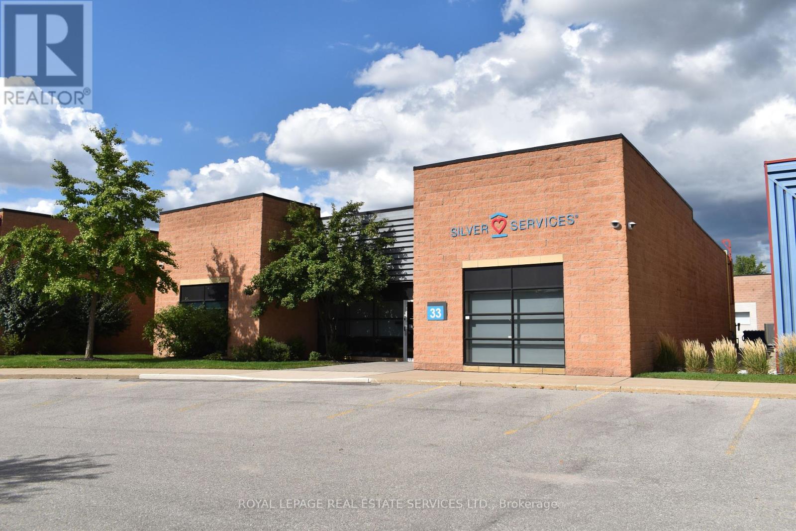 33 - 5155 Spectrum Way W, Mississauga (Airport Corporate), Ontario  L4W 5A5 - Photo 2 - W12369693