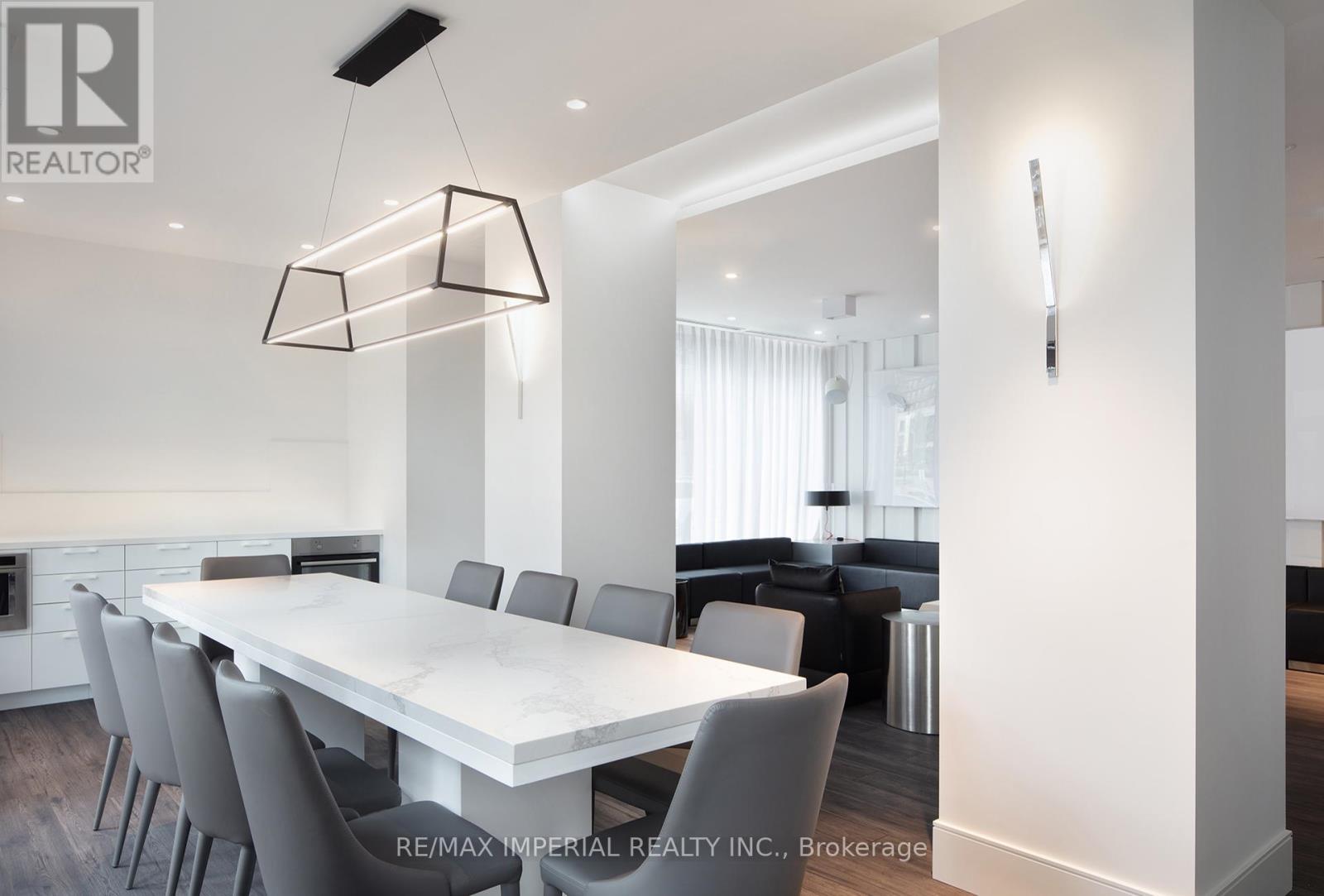 1102 - 10 De Boers Drive, Toronto, Ontario  M3J 0L6 - Photo 31 - W12369710