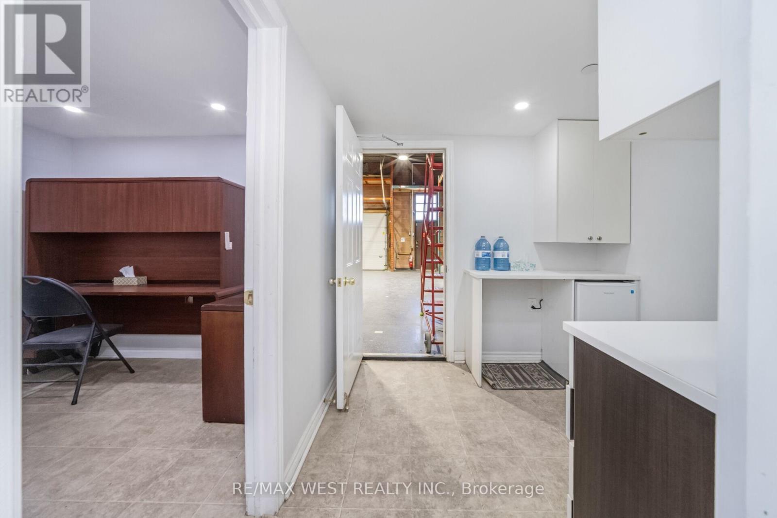 19 - 1662 Bonhill Road, Mississauga (Northeast), Ontario  L5T 1E1 - Photo 15 - W12369714