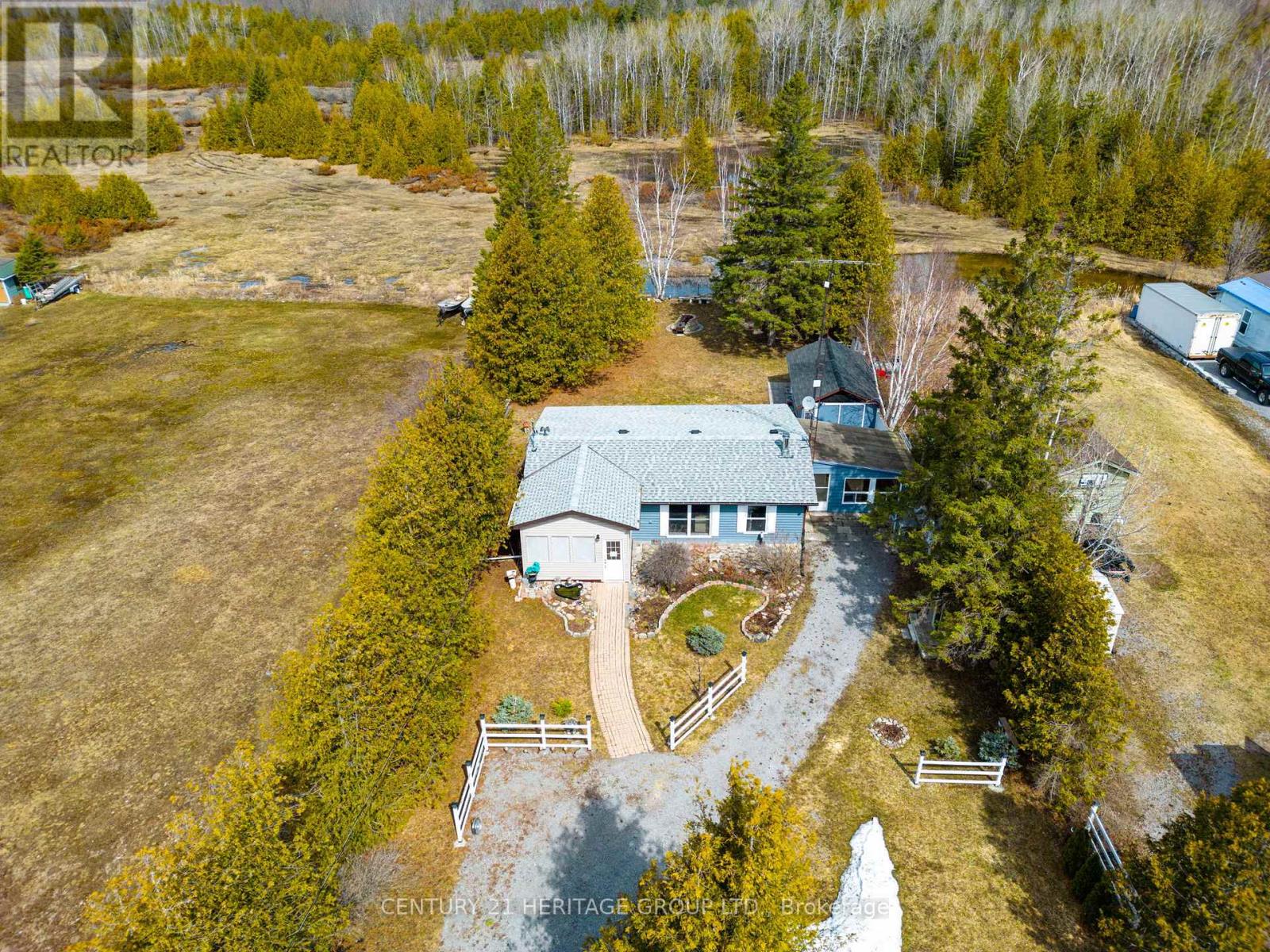 220 MCGUIRE BEACH ROAD, Kawartha Lakes, Ontario