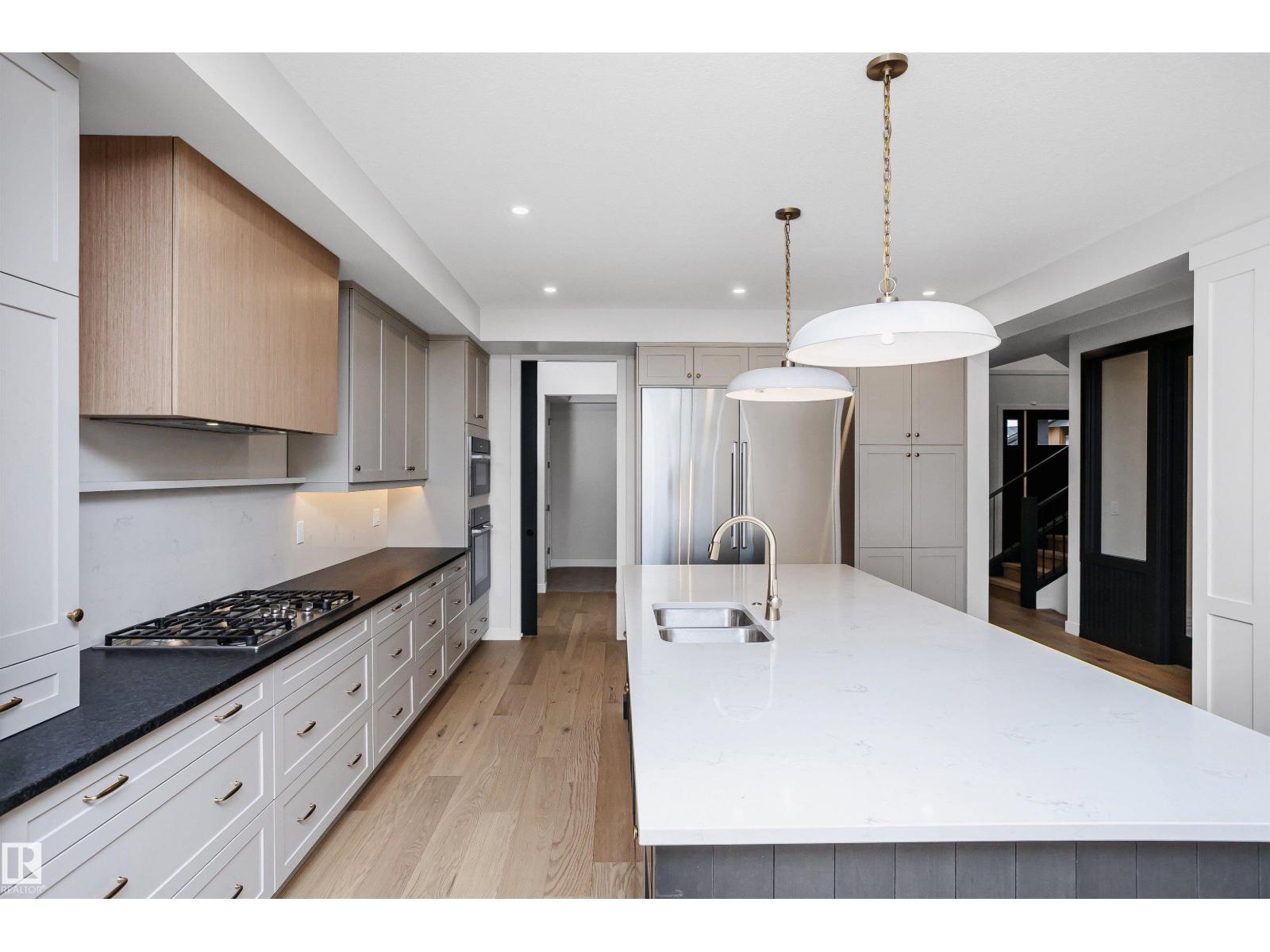 Property at 49 JUBILATION DR image 3