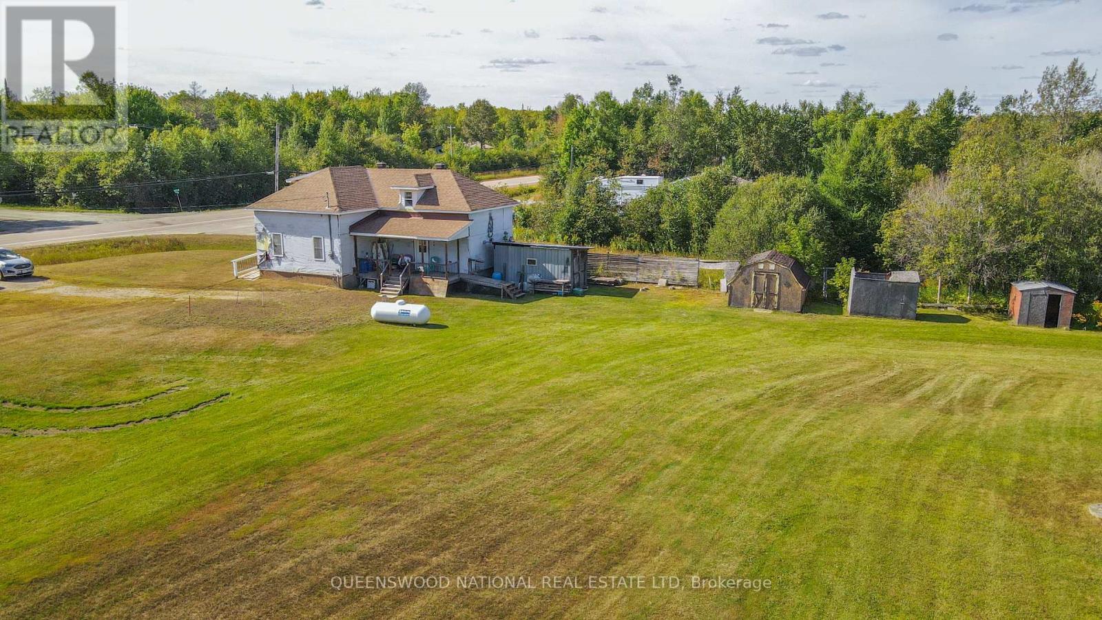 84 Round Lake Road N, Killaloe, Ontario  K0J 2A0 - Photo 3 - X12369776