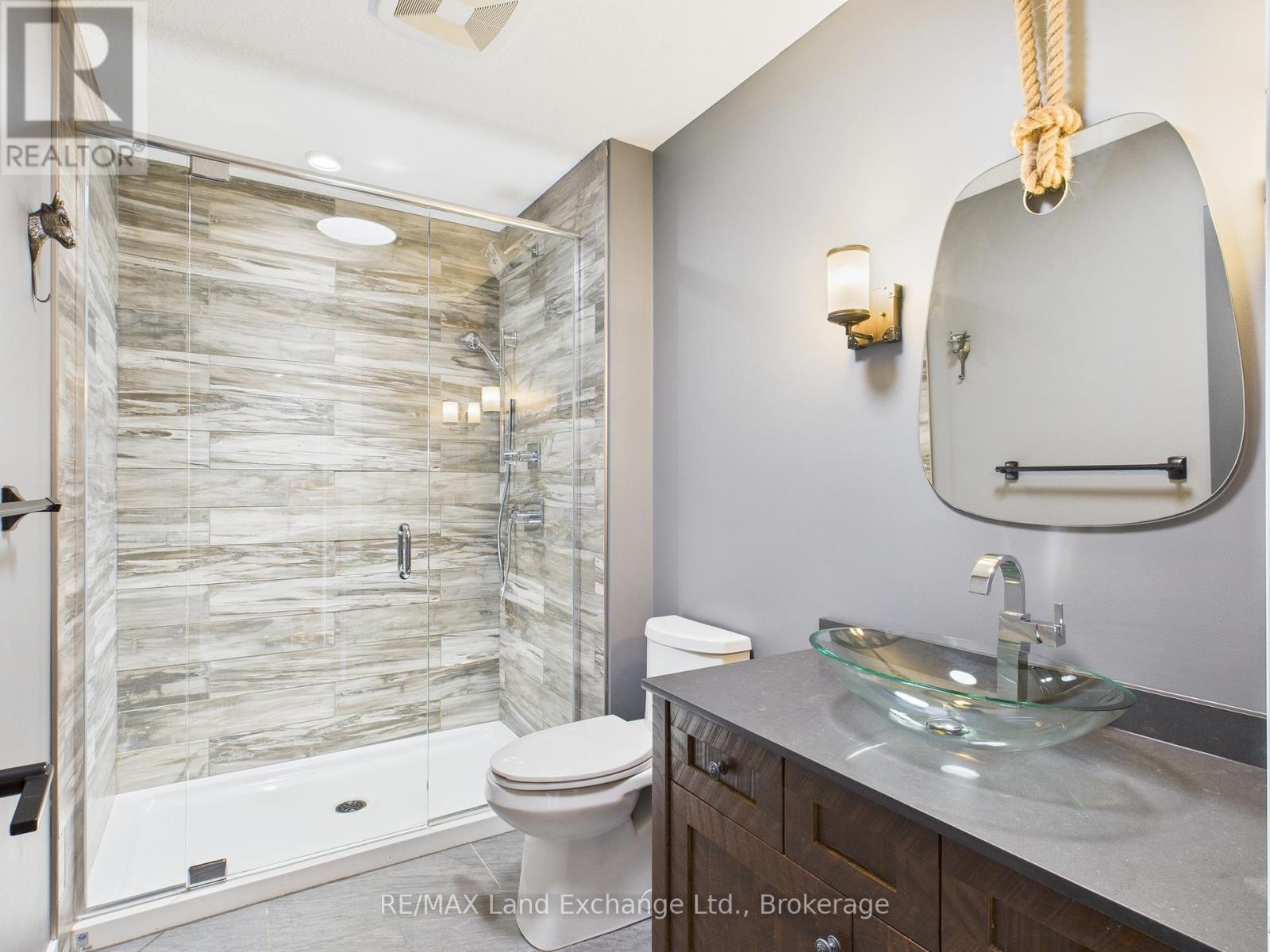 24 Lakefield Drive, Kincardine, Ontario  N2Z 2N8 - Photo 40 - X12369868