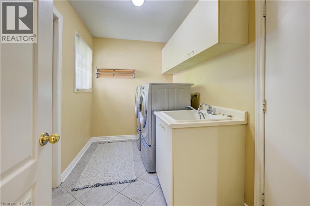466 Dicenzo Drive, Hamilton, Ontario  L9B 2C4 - Photo 25 - 40739611