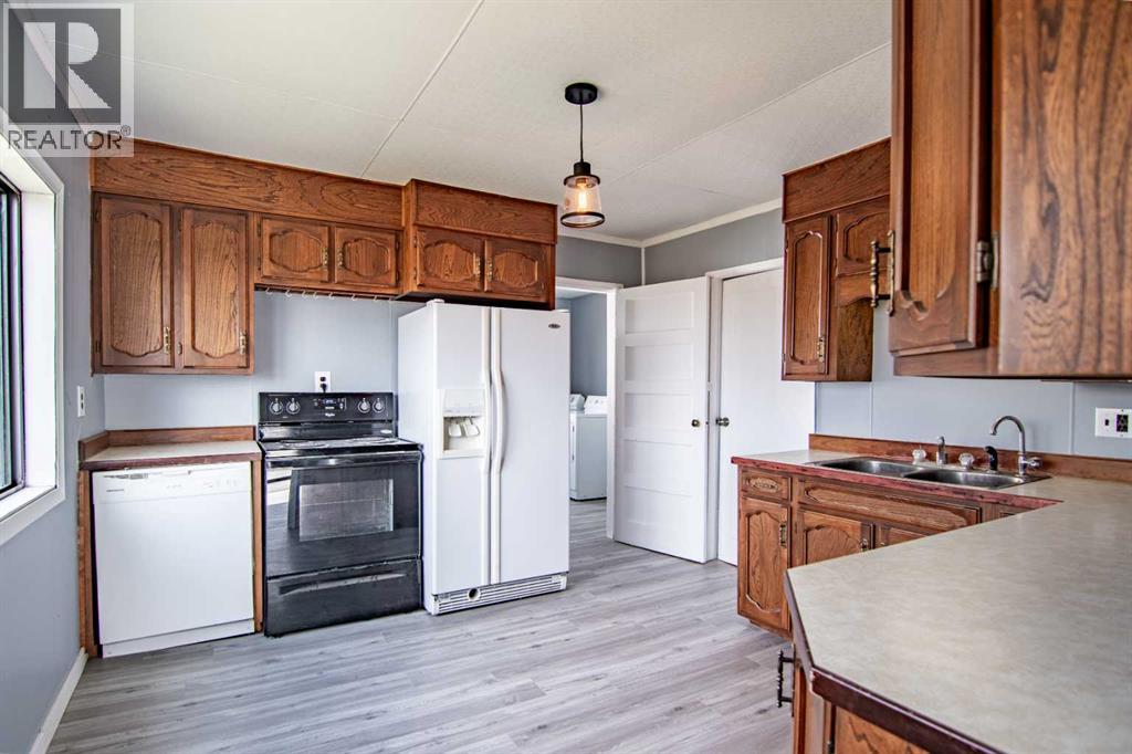 39061 Range Road 220, Rural Stettler No. 6, Alberta  T0C 2E0 - Photo 4 - A2212555