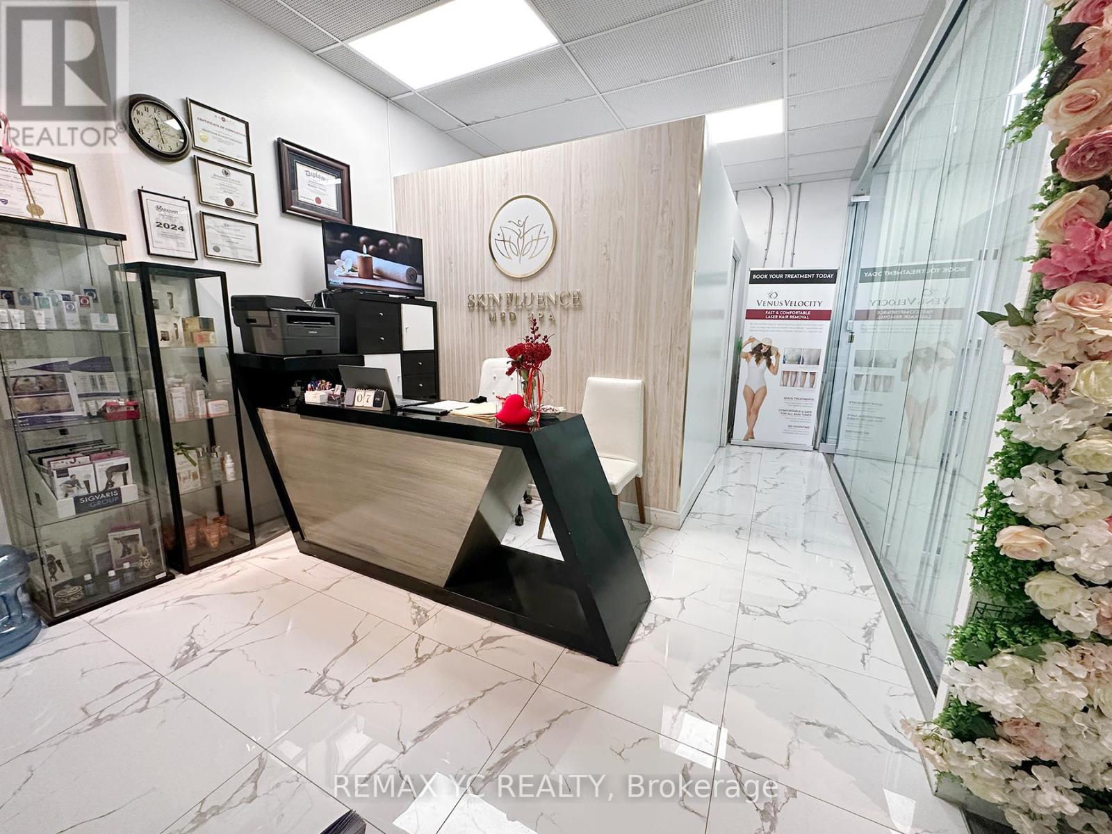 120-121 - 7181 Yonge Street, Markham (Thornhill), Ontario  L3T 0C7 - Photo 7 - N12324228