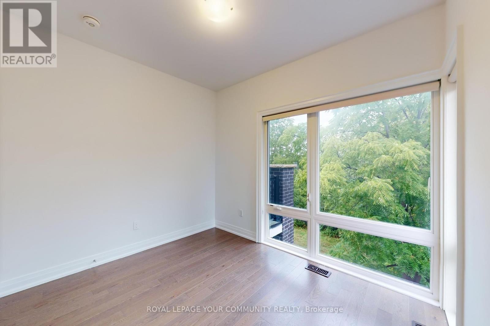 32 Globemaster Lane, Richmond Hill (Oak Ridges), Ontario  L4E 1H4 - Photo 16 - N12364793