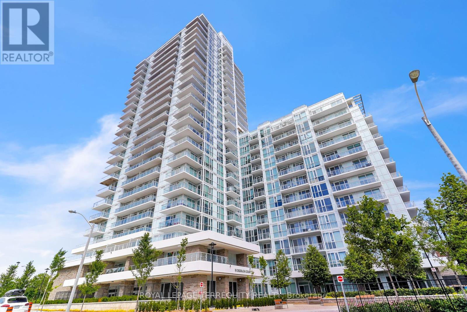 906 - 10 DEERLICK COURT, Toronto, Ontario