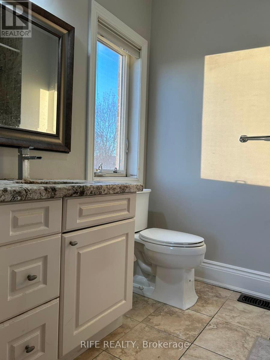 48 Transwell Avenue, Toronto, Ontario  M2R 2J4 - Photo 8 - C12369860