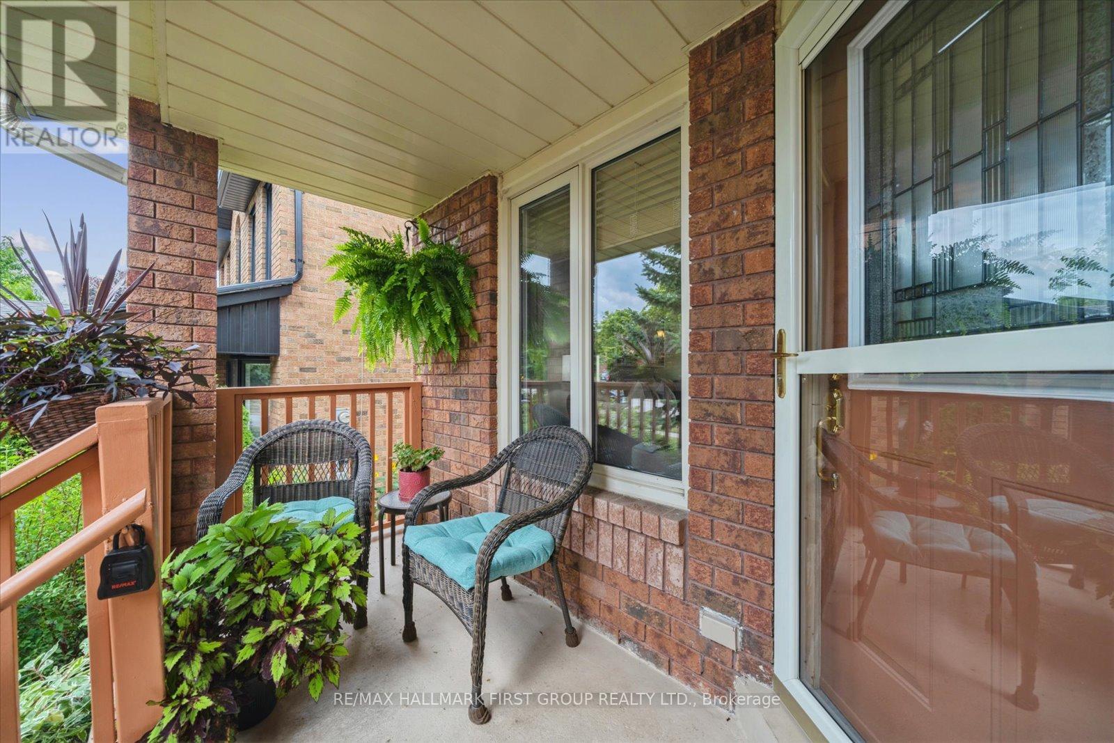 204 Lake Driveway Drive W, Ajax, Ontario  L1S 4Y8 - Photo 2 - E12362944