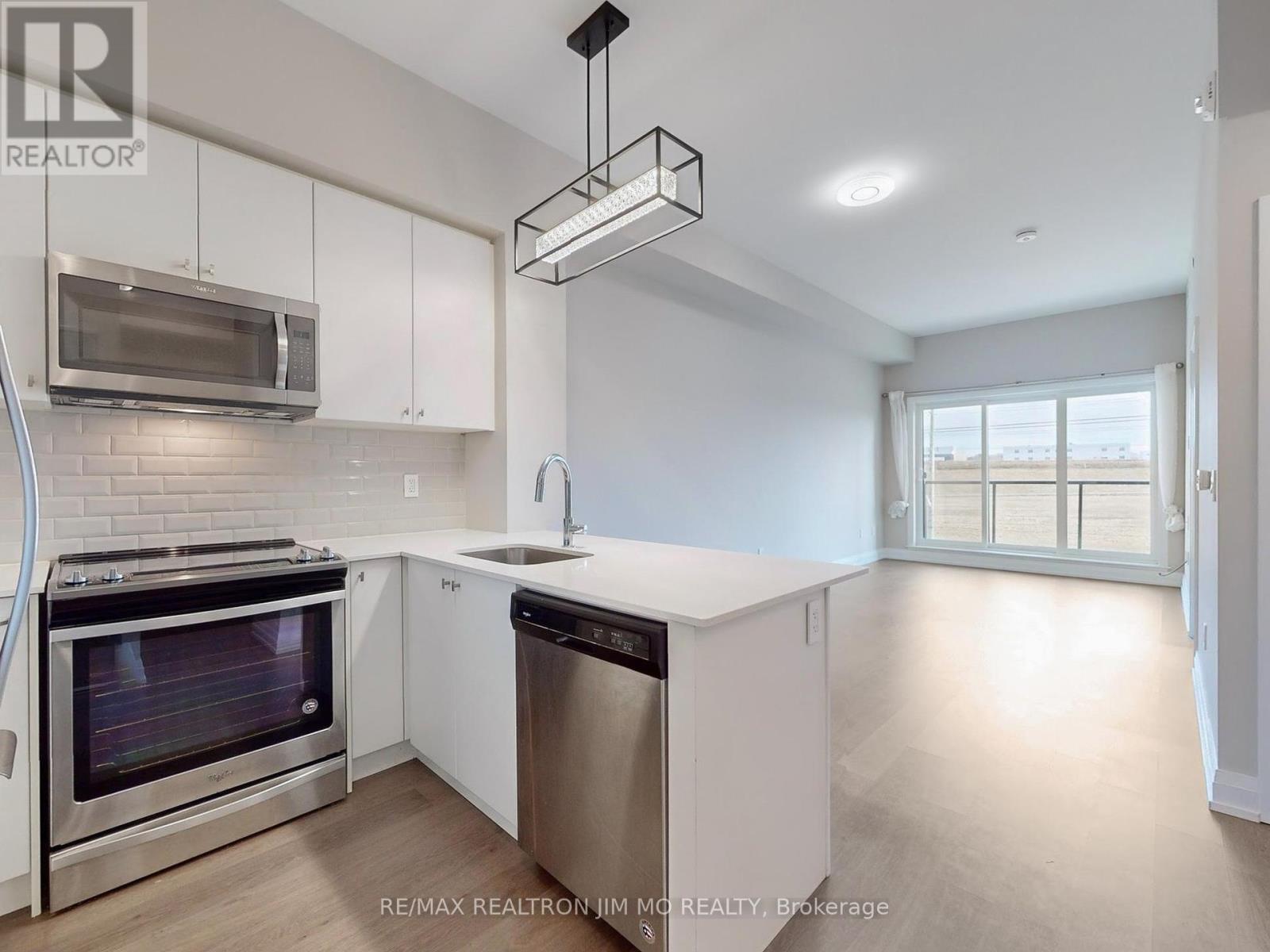 416 - 555 William Graham Drive, Aurora, Ontario  L4G 3H9 - Photo 17 - N12369785