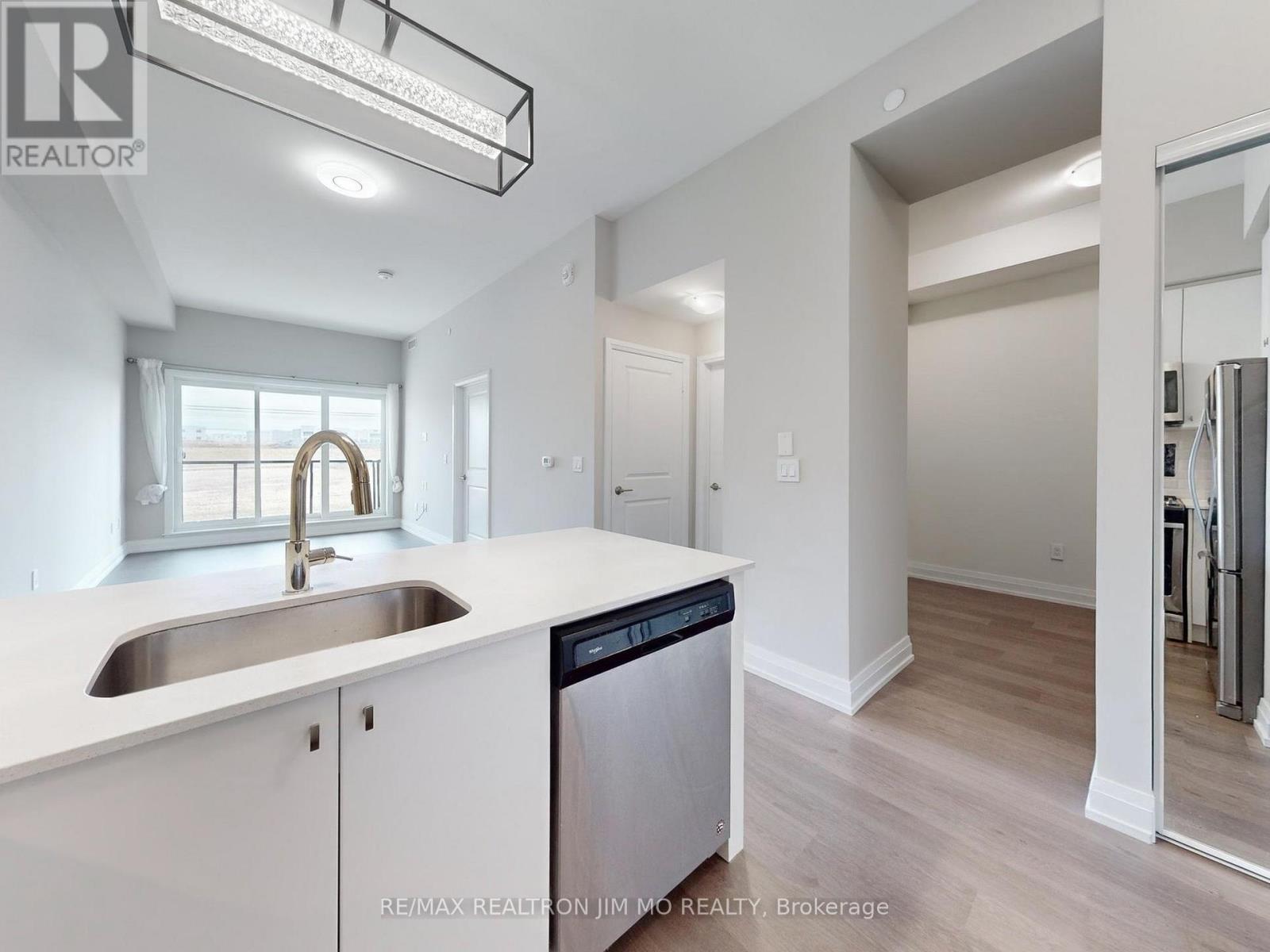 416 - 555 William Graham Drive, Aurora, Ontario  L4G 3H9 - Photo 18 - N12369785