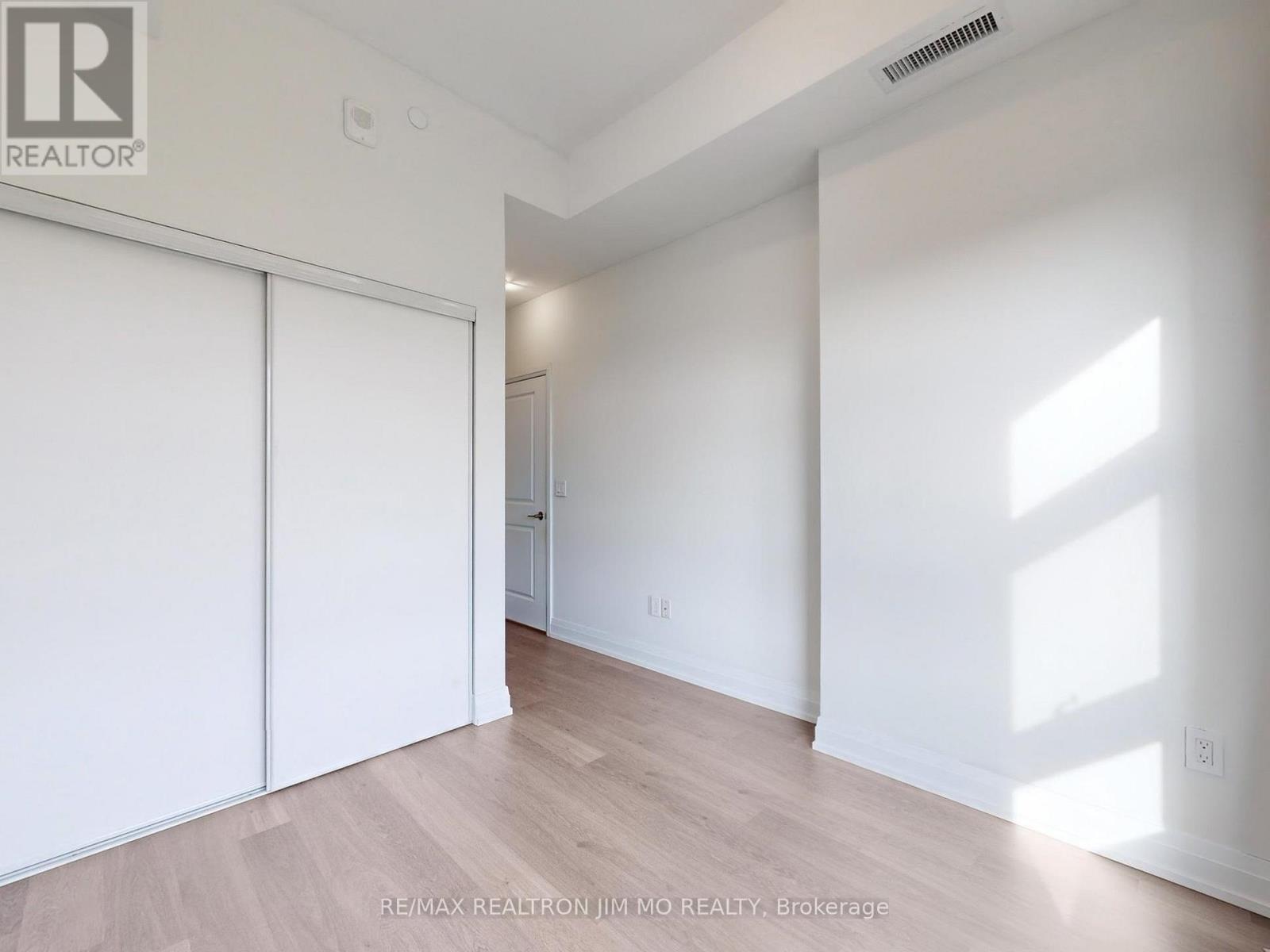 416 - 555 William Graham Drive, Aurora, Ontario  L4G 3H9 - Photo 21 - N12369785