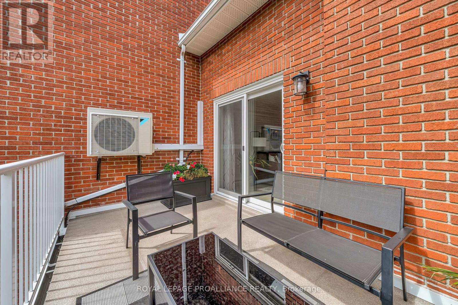 12 - 179 Herchimer Avenue, Belleville (Belleville Ward), Ontario  K8N 4G7 - Photo 27 - X12369890
