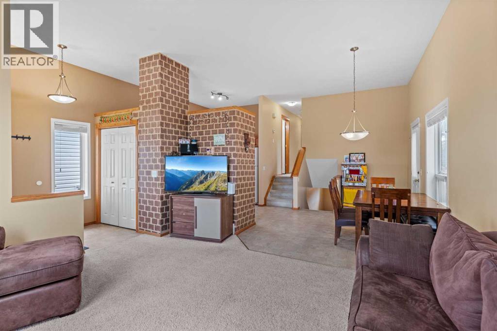 39 Saddlemont Close Ne, Calgary, Alberta  T3J 4V1 - Photo 7 - A2248867