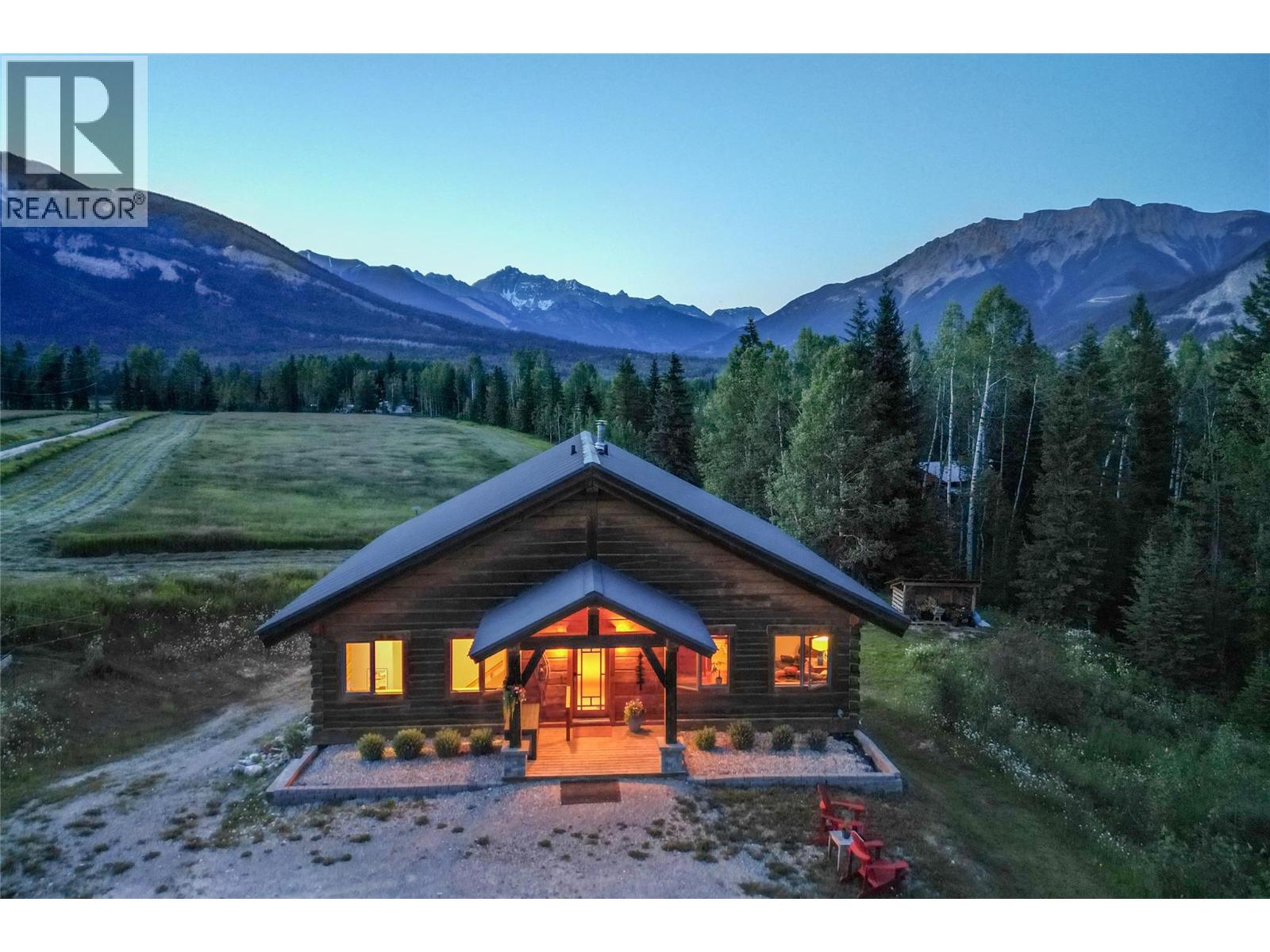 2550 Kettleston Road, golden, British Columbia