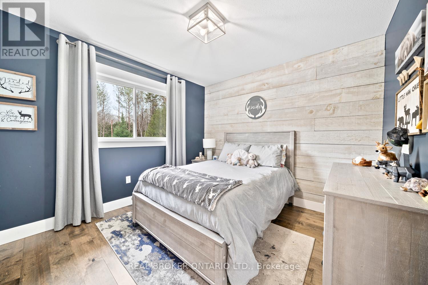 8 Crystalwood Lane, Springwater, Ontario  L0L 1X0 - Photo 24 - S12369774