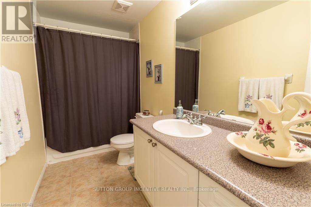 13 Commonwealth Road, Barrie, Ontario  L4M 7J6 - Photo 11 - S12369849