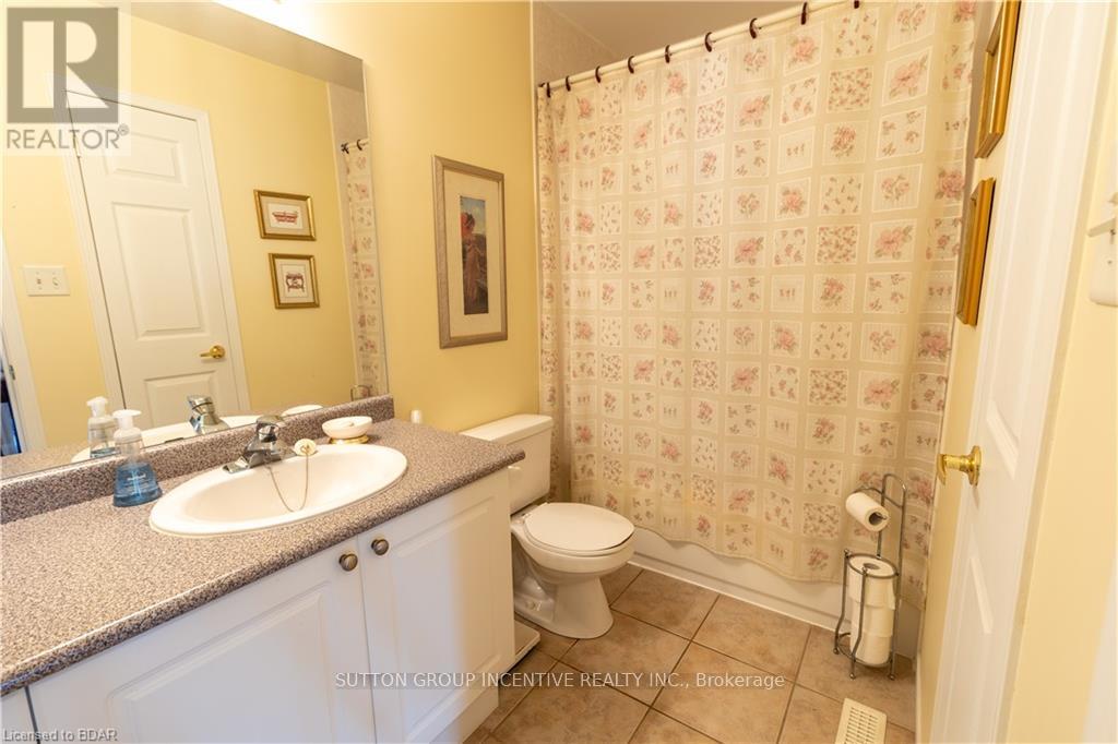 13 Commonwealth Road, Barrie, Ontario  L4M 7J6 - Photo 6 - S12369849