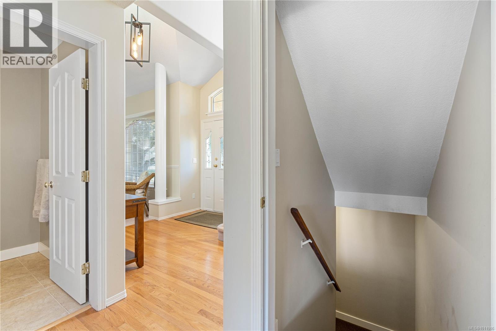 Property at 6262 Azure Rd image 3