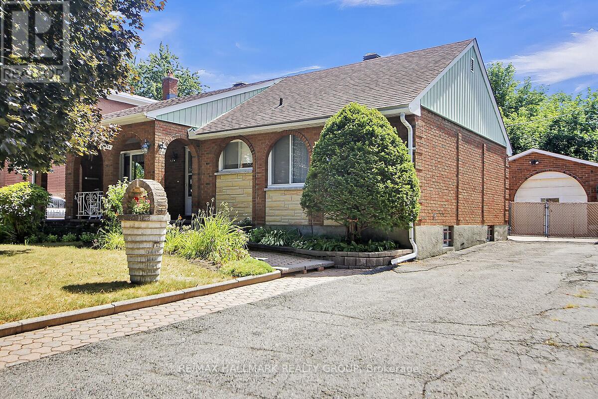 1124 GUERTIN AVENUE, Ottawa, Ontario