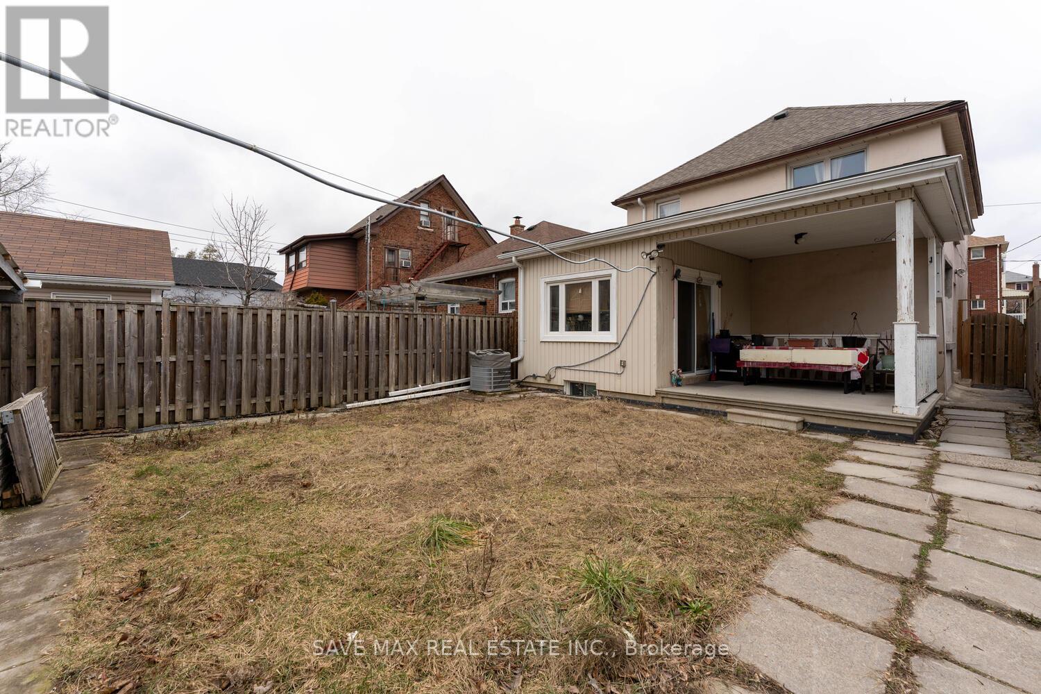 73 Buttonwood Avenue, Toronto, Ontario  M6M 2H9 - Photo 16 - W12369769