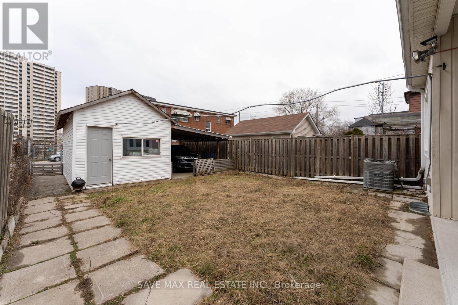 73 Buttonwood Avenue, Toronto, Ontario  M6M 2H9 - Photo 17 - W12369769